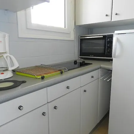 Studio Le Lavandou, 1 Piece, 3 Personnes - Fr-1-713-40 Le Lavandou